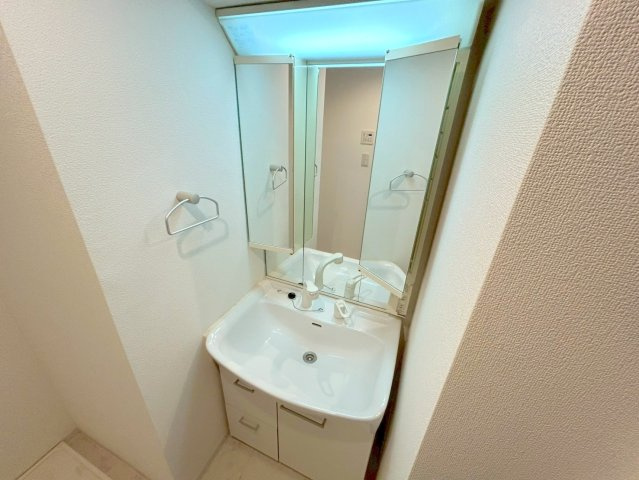 アクアスイート新大阪の洗面所