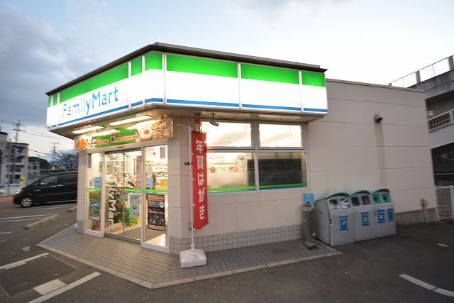 ヴィオラＭの周辺|ファミリーマートまで600m