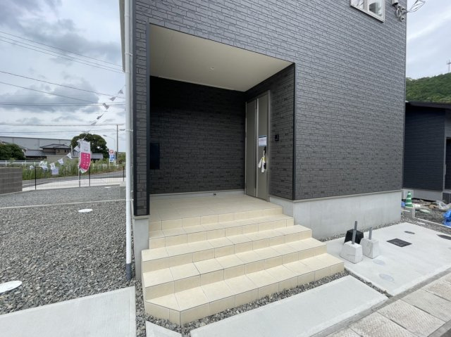 東彼杵町蔵元郷第3　3号棟の玄関