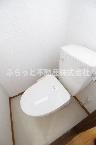 江戸芳ハイツのトイレ|コンパクトで使いやすいトイレです