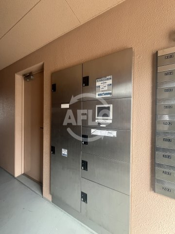 サンレムート江坂イーストの設備|サンレムート江坂east　宅配ボックス