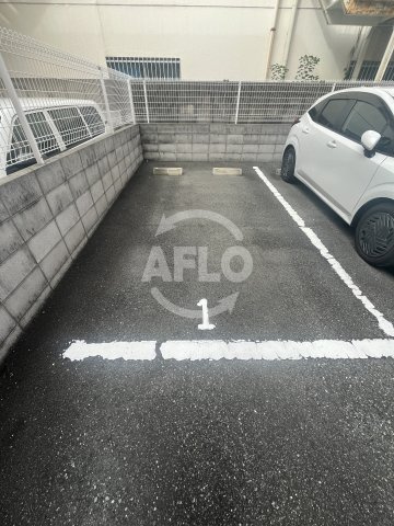 サンレムート江坂イーストの駐車場|サンレムート江坂east　駐車場