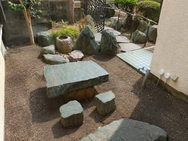 横山公園最前列の庭付邸宅　茶道教室などに最適です♪の庭