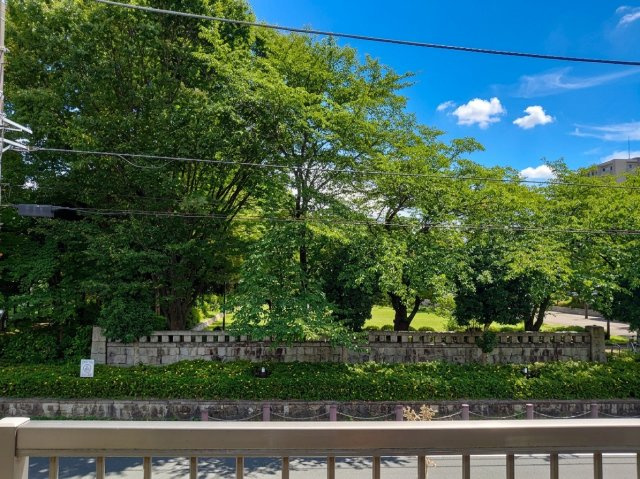 横山公園最前列の庭付邸宅　茶道教室などに最適です♪の展望