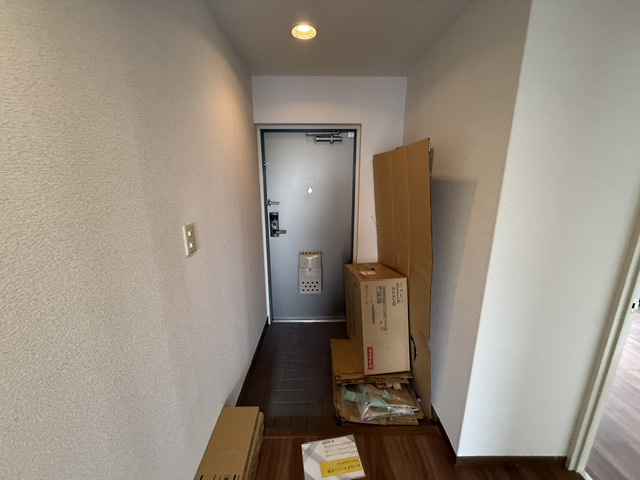 山田マンションビューテラスの玄関