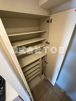 【その他】 | レジオス高井戸 | シューズBOX※同間取り参考写真です