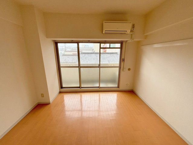 東明マンション新東の居間・リビング