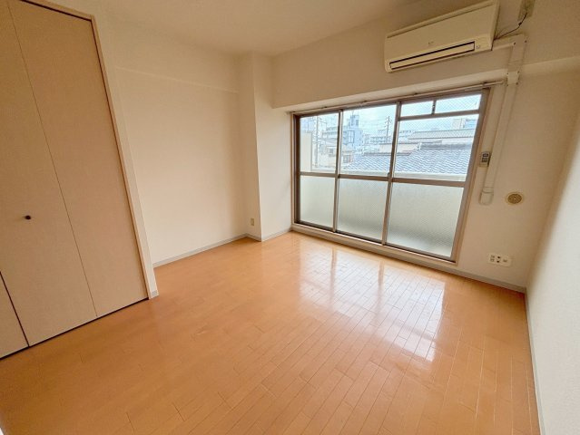 東明マンション新東の寝室