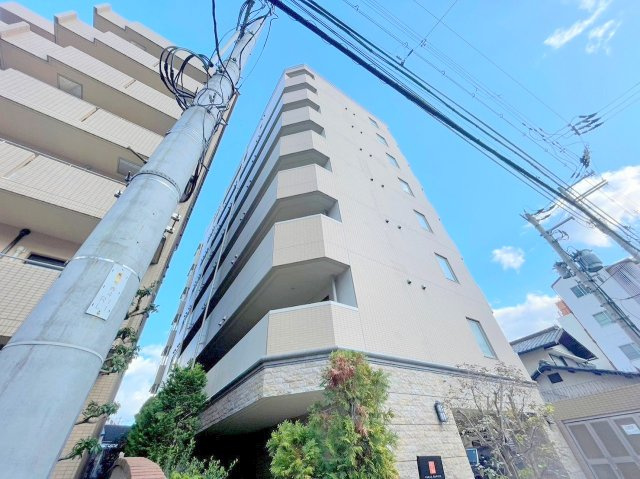 東明マンション新東の外観