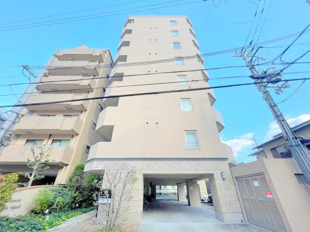 東明マンション新東の外観