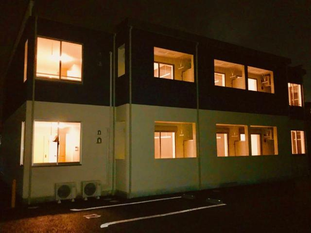 サンライズの外観|外観写真（夜）