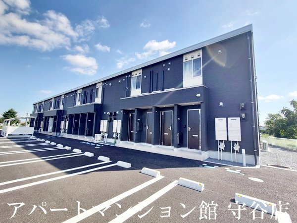 シャインスターアイズの外観
