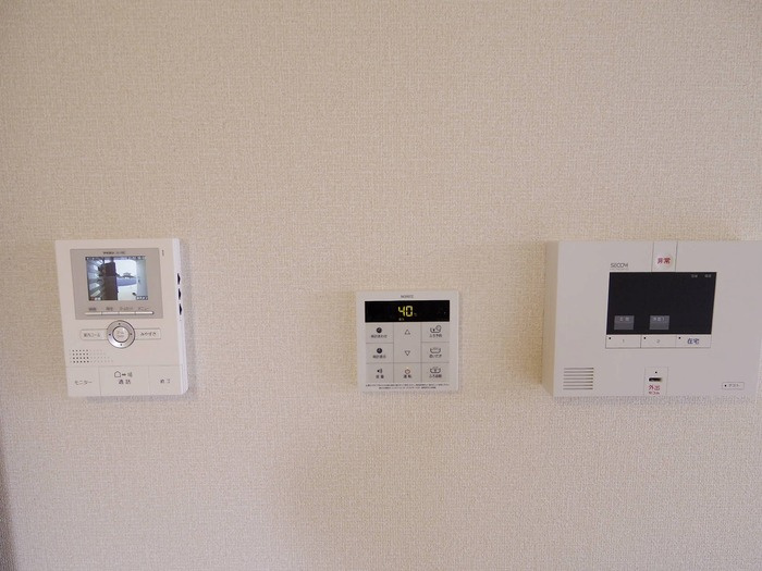 フローラのセキュリティ|カラーモニター付インターホン（録画機能付）・追焚給湯器・SECOMホームセキュリティ標準搭載