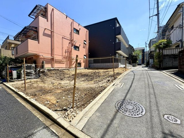 新宿区大久保　建築条件なし売地の外観