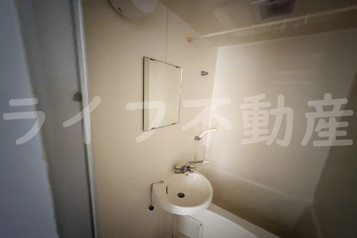 大宝枚岡グリーンヒルズ（枚岡賃貸）の独立洗面台|独立洗面台で身支度をすべて済ませてしまいましょう