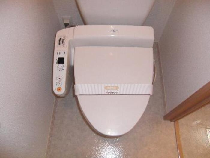 アドラブールのトイレ|温水洗浄暖房便座