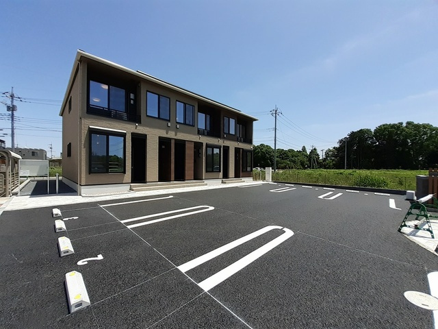 ビラステージ　クルールの駐車場