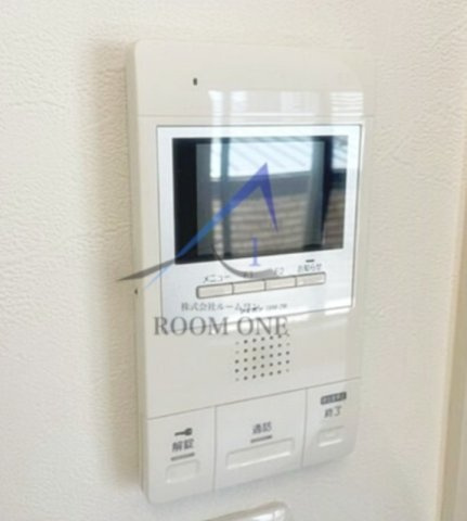 新子安レジデンスのセキュリティ|モニター付きインターホンです。