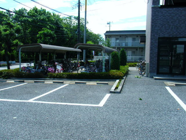 ラ・フォーレ春日の駐車場|駐車場