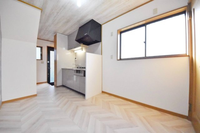 東大阪市稲田本町1丁目　テラスハウスのキッチン|1階　DK6帖