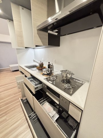 キッチン収納もしっかり充実。