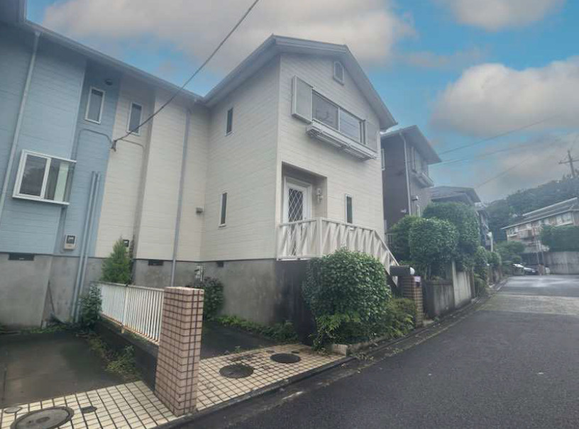 八王子市久保山町２丁目　テラスハウスの外観