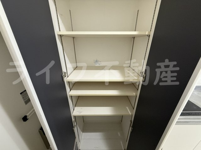 エムズコート新石切の収納|便利な収納スペースです