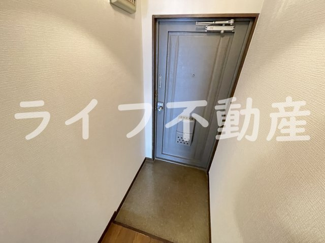 ハイツアサカワの玄関|シンプルで使いやすい玄関です