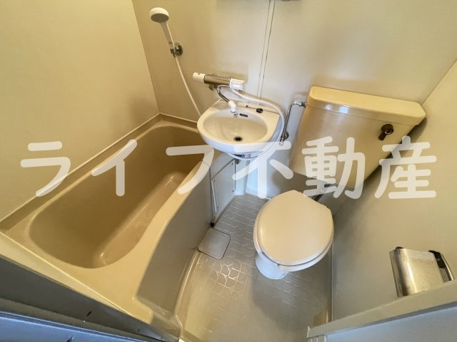 ハイツアサカワの浴室|きれいなお風呂です