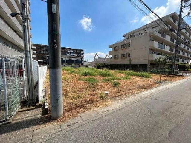 鶴ヶ島市鶴ヶ丘　売地の前面道路含む現地写真
