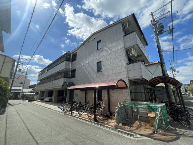 INOVE菱屋西の外観