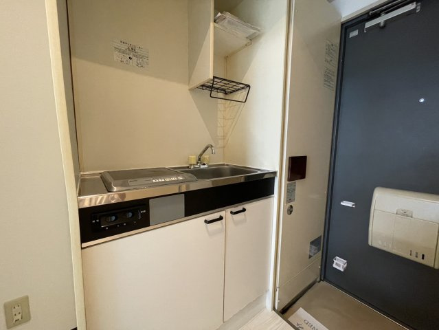 INOVE菱屋西のキッチン