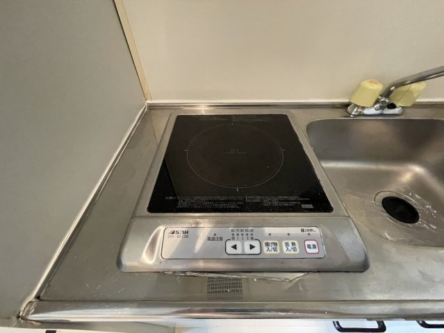 INOVE菱屋西のキッチン
