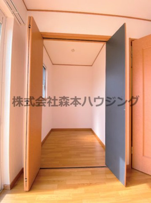 【収納】 | 　ルシアコート村野 | ウォークインクローゼットです