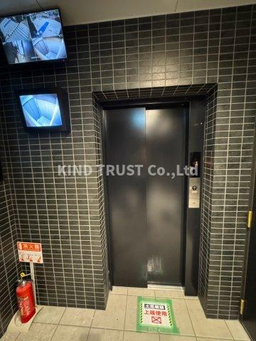 MAISON PREMIER UMEDA NORTHの玄関|落ち着いた玄関です