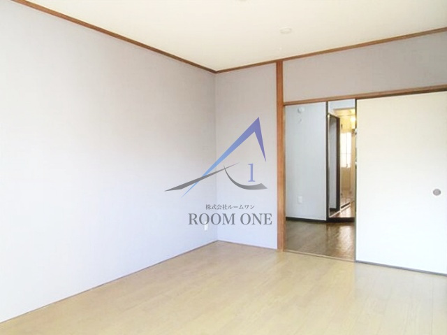 冬木コーポラスの居間・リビング|洋室のお部屋です。