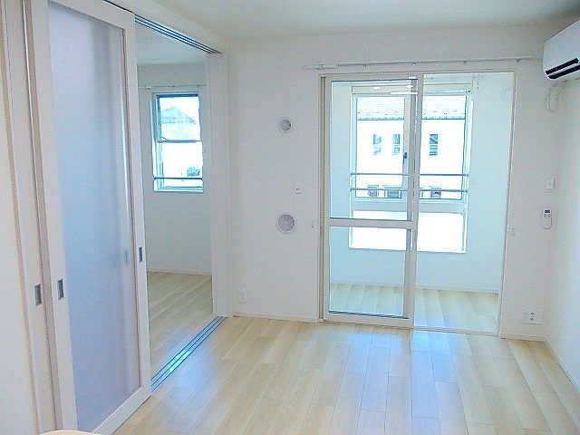 フレックス　タウン　弐番館の居間・リビング|ゆったり過ごせる居間です