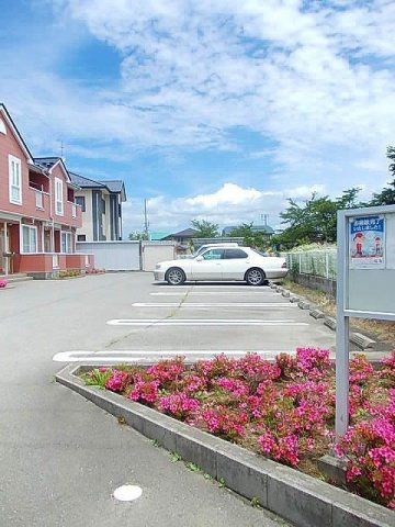 フロレスタのエントランス|毎日通るエントランスはこのようになっています
