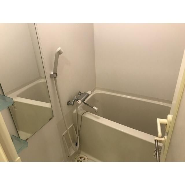 ＡＸＩＳ元住吉の浴室