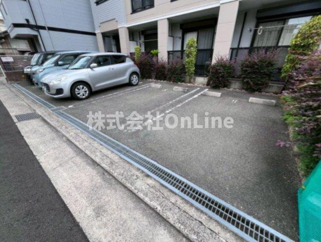 サニー・ヴィラの駐車場