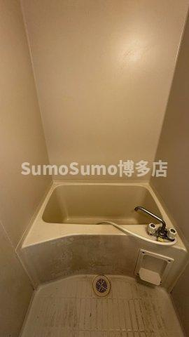 トラントサンク大手門 の浴室|コンパクトで使いやすいお風呂です