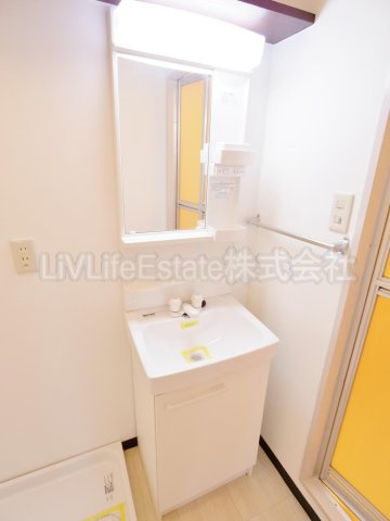 小平市仲町の賃貸マンションの洗面所