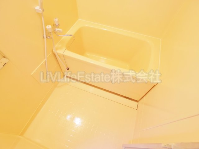 小平市仲町の賃貸マンションの浴室