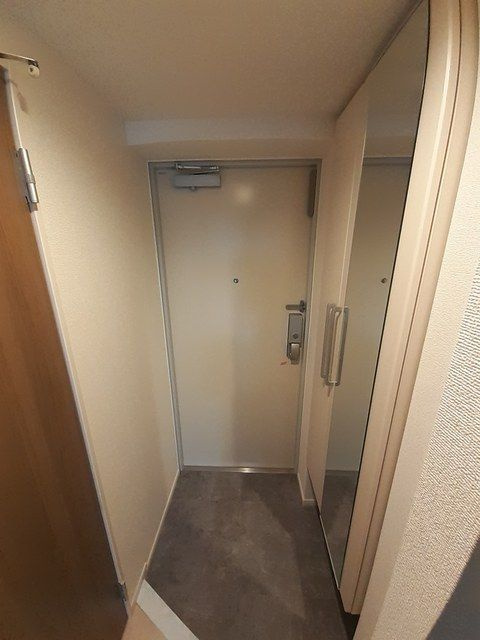 ビーチサイド　パークの玄関|収納もある玄関です