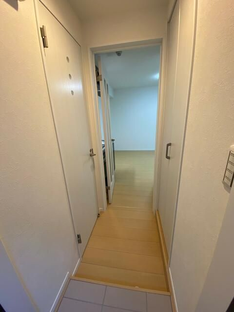 グランディール睦町の玄関