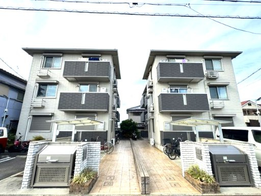 Re Court Lunaの外観
