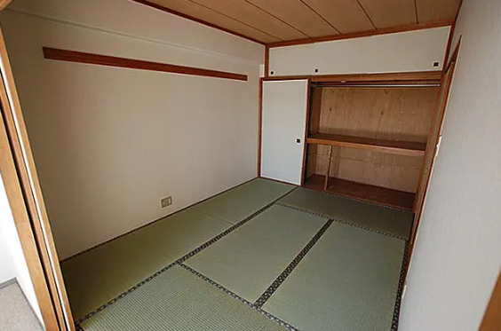 マンション掃部山公園の和室