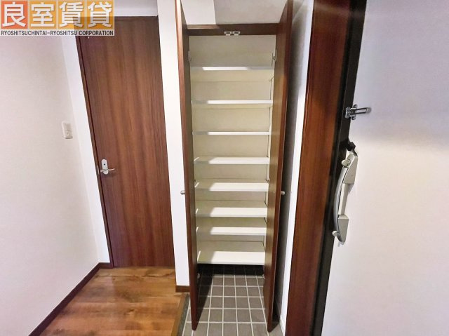 【玄関】 | フォレスタ阿由知
