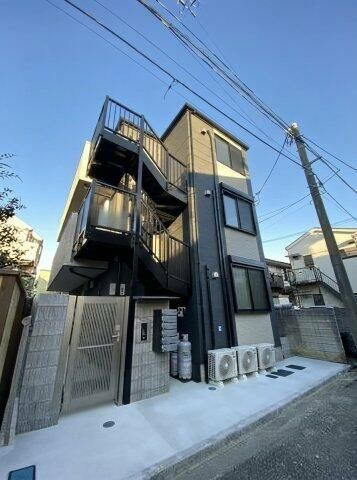 サニーベイ横浜の外観