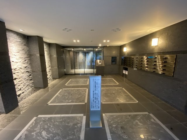 ルーブル赤羽台のロビー